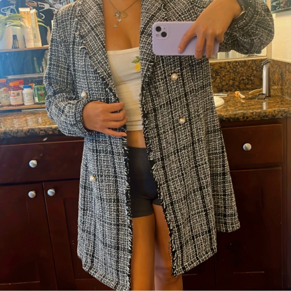BLACK AND WHITE COAT